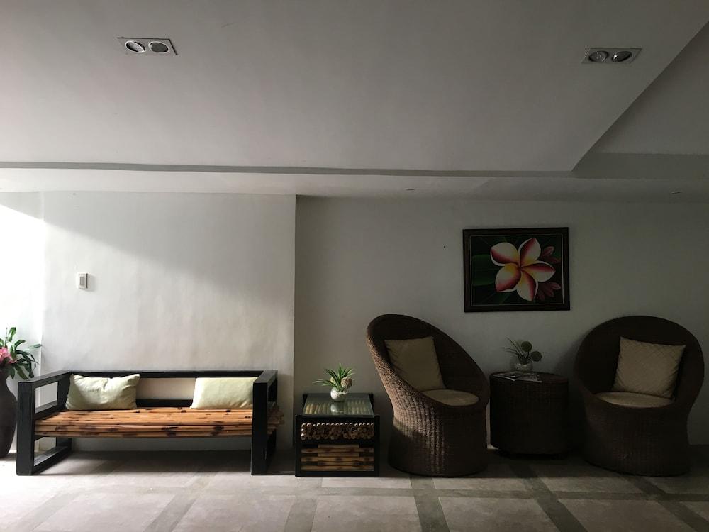 Casa Pilar Manoc-Manoc